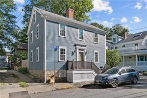 featured image of 26 Perry St #1