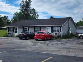 featured image of 107 N West St #4