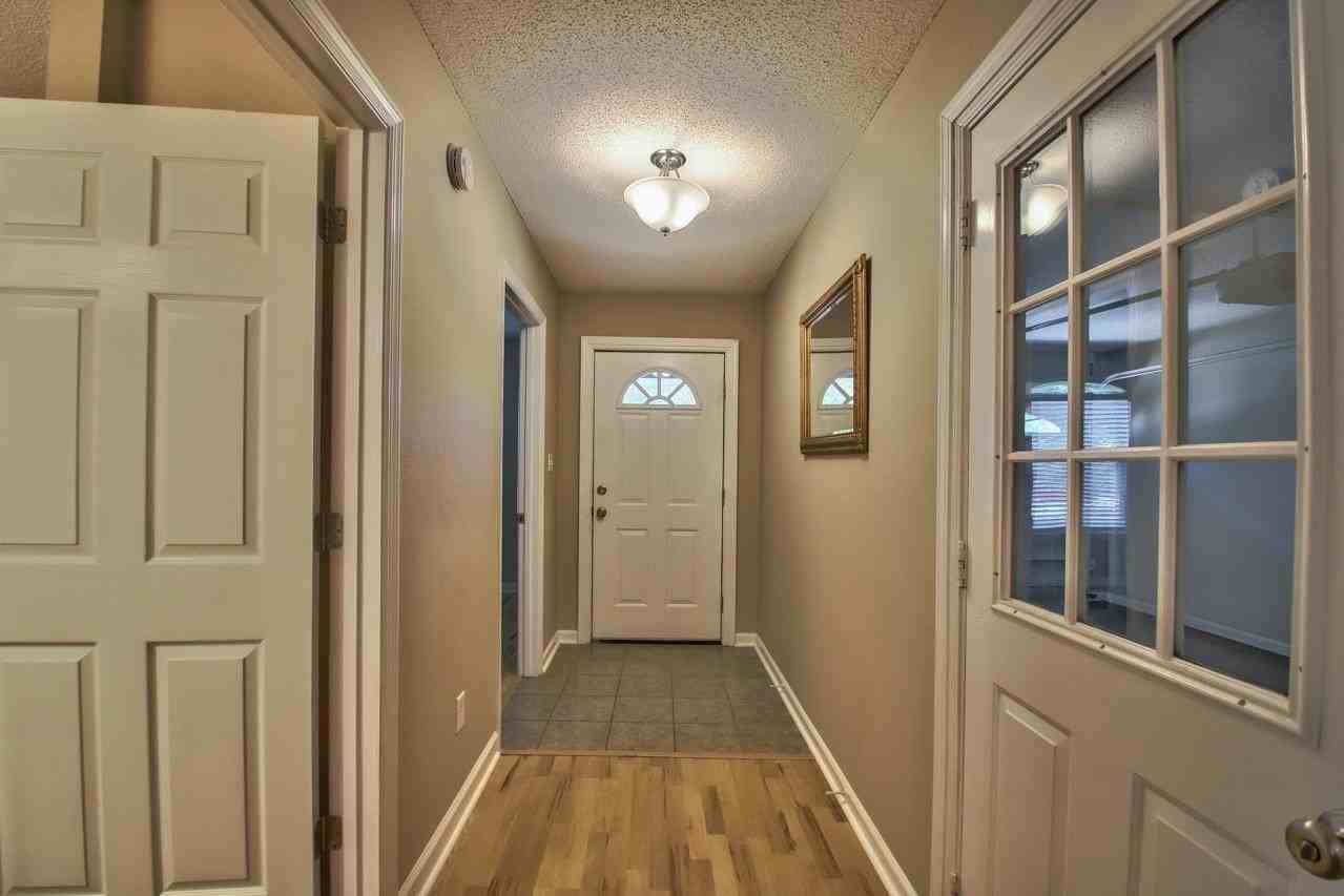 3606 Cagney Dr - Photo 4 of 36