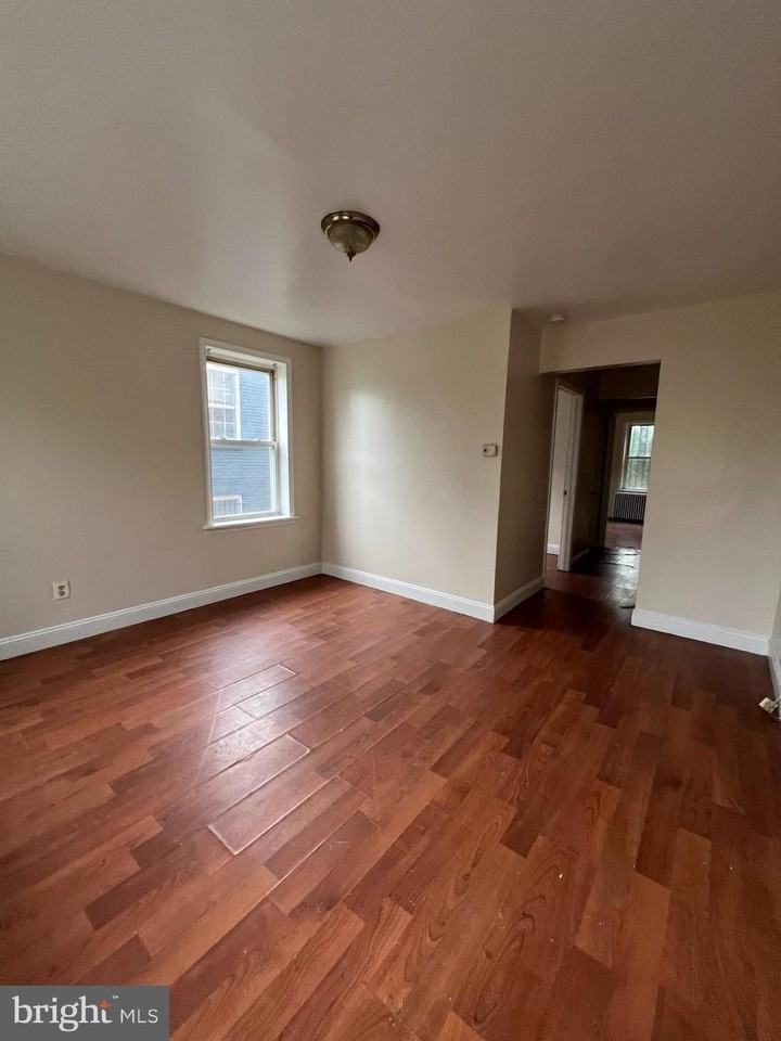 38 Galveston Pl Sw #A - Photo 2 of 16