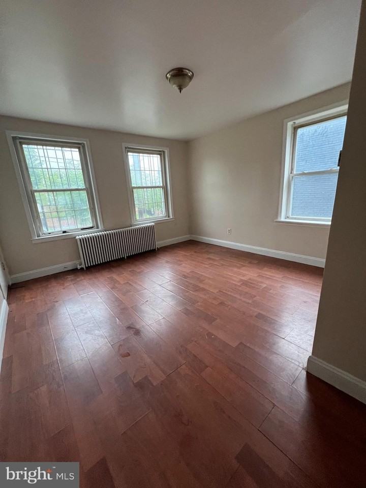 38 Galveston Pl Sw #A - Photo 3 of 16