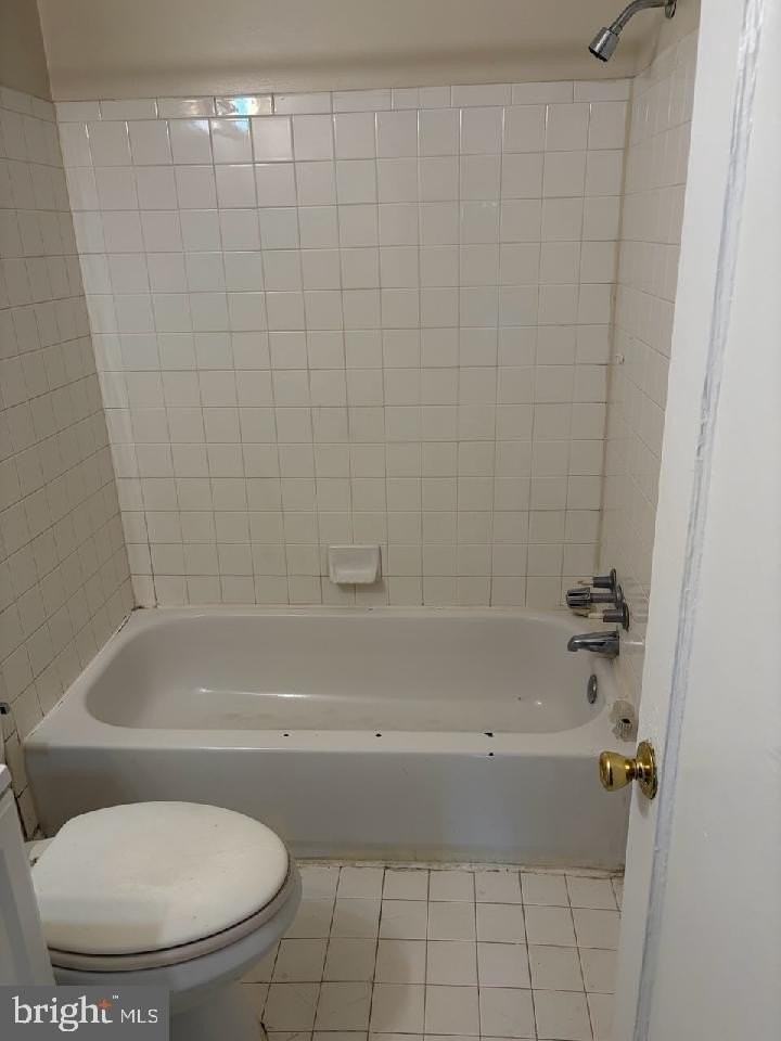 38 Galveston Pl Sw #A - Photo 5 of 16