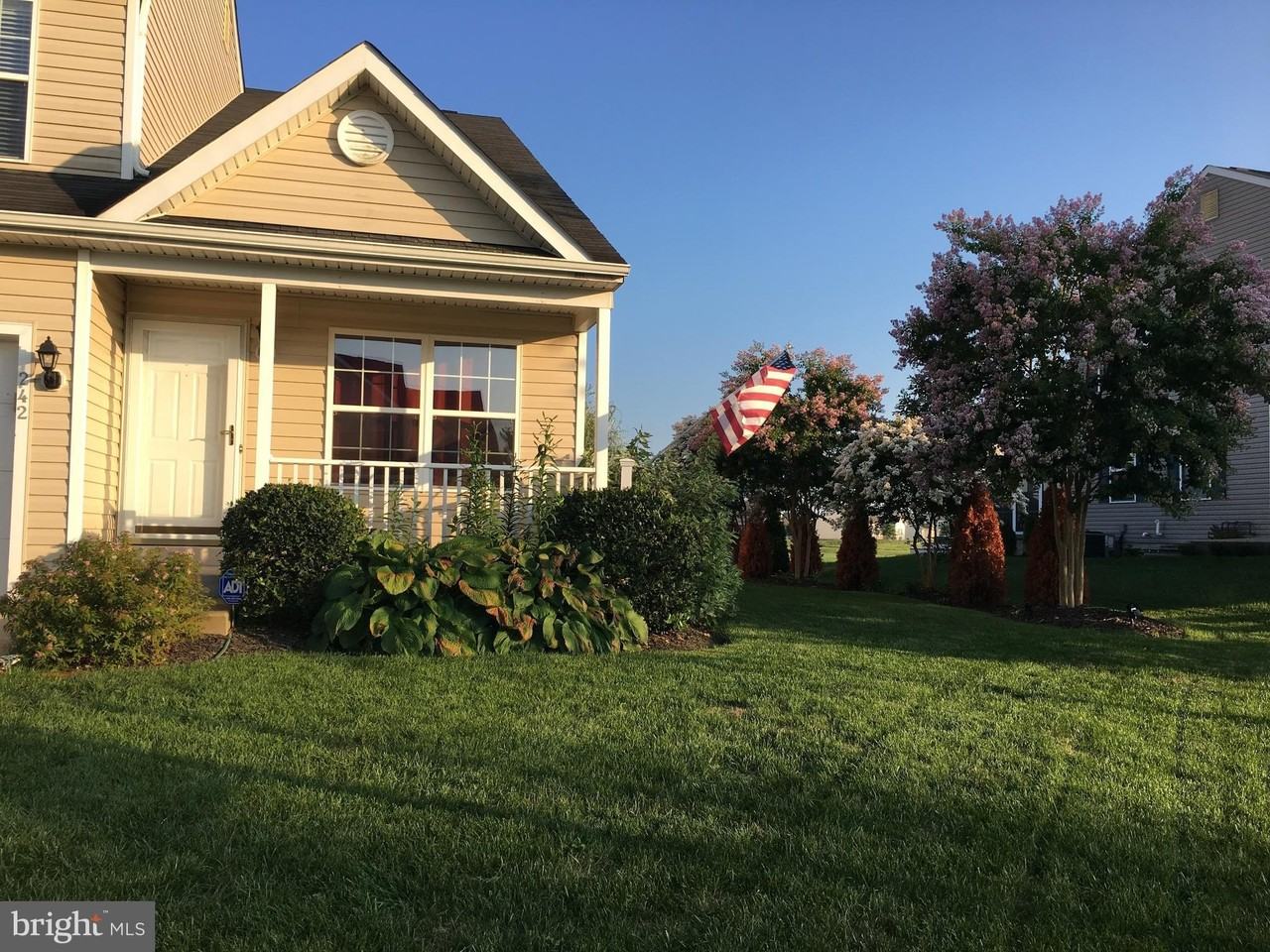 242 Avonbridge Dr - Photo 2 of 13