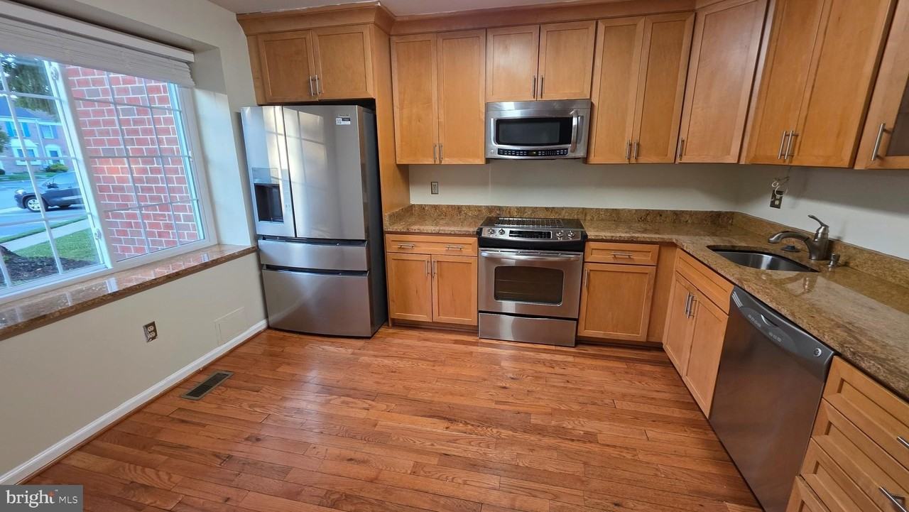 13 Wellspring Cir - Photo 2 of 27