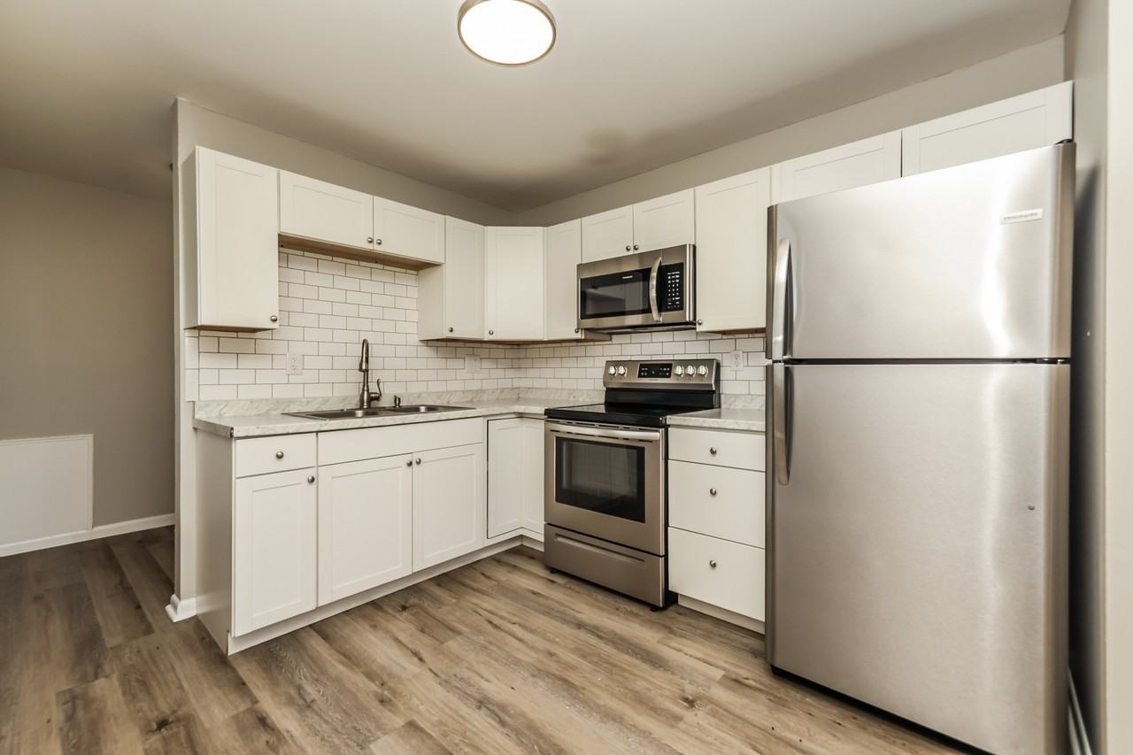 143 Lake St #1 - Photo 7 of 15