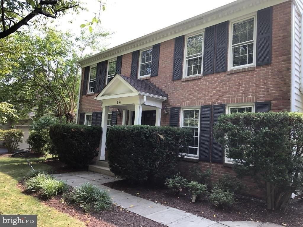 991 Farm Haven Dr - Photo 4 of 47