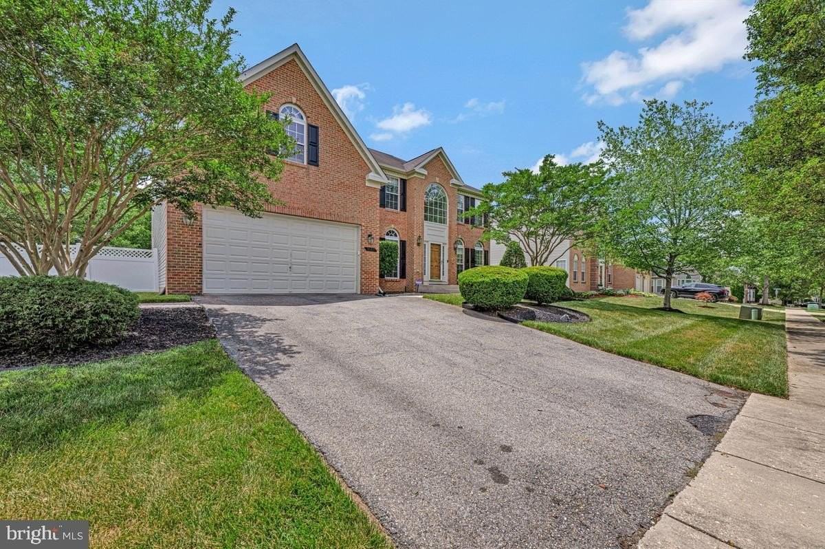 1117 Horizon View Pl - Photo 2 of 50