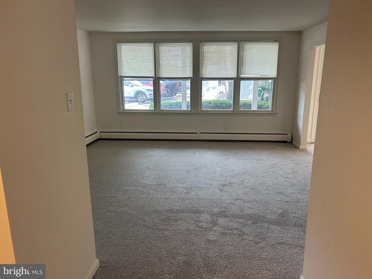 923 Washington St #104 - Photo 2 of 3