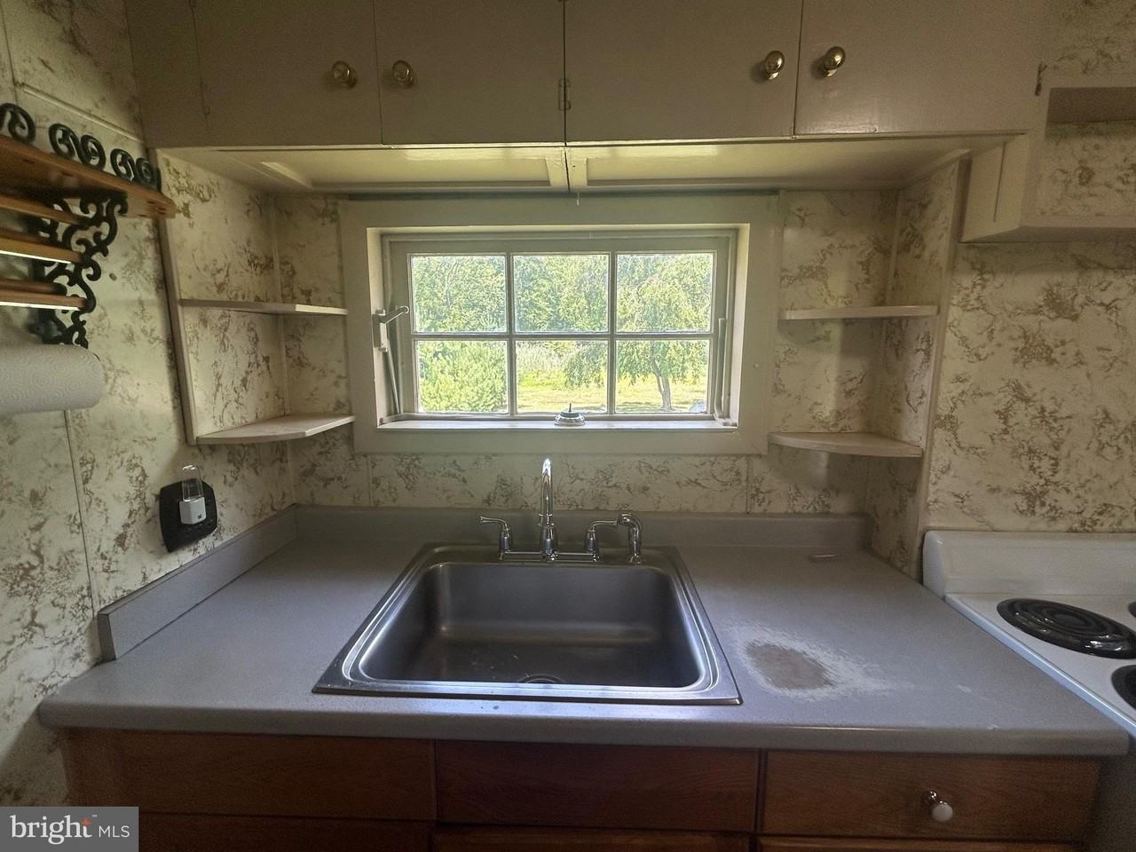 496 Old Philadelphia Pike #2ndFL - Photo 6 of 16