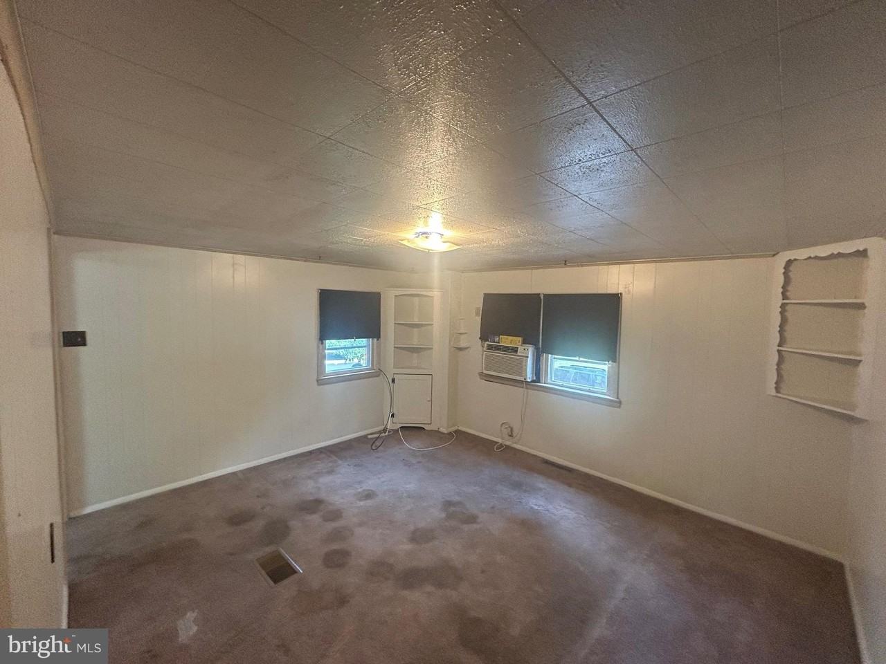 496 Old Philadelphia Pike #2ndFL - Photo 7 of 16