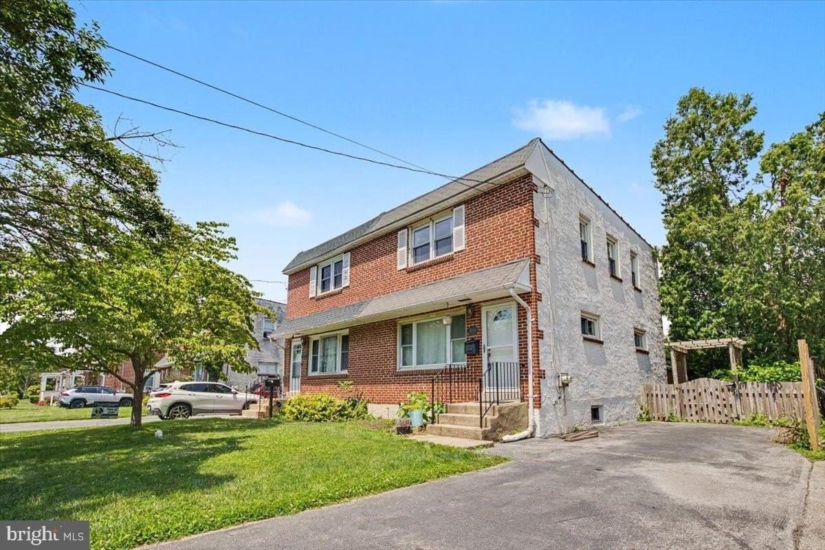 749 S Matlack St - Photo 3 of 19