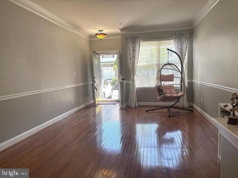 233 Tall Pines Dr - Photo 2 of 19