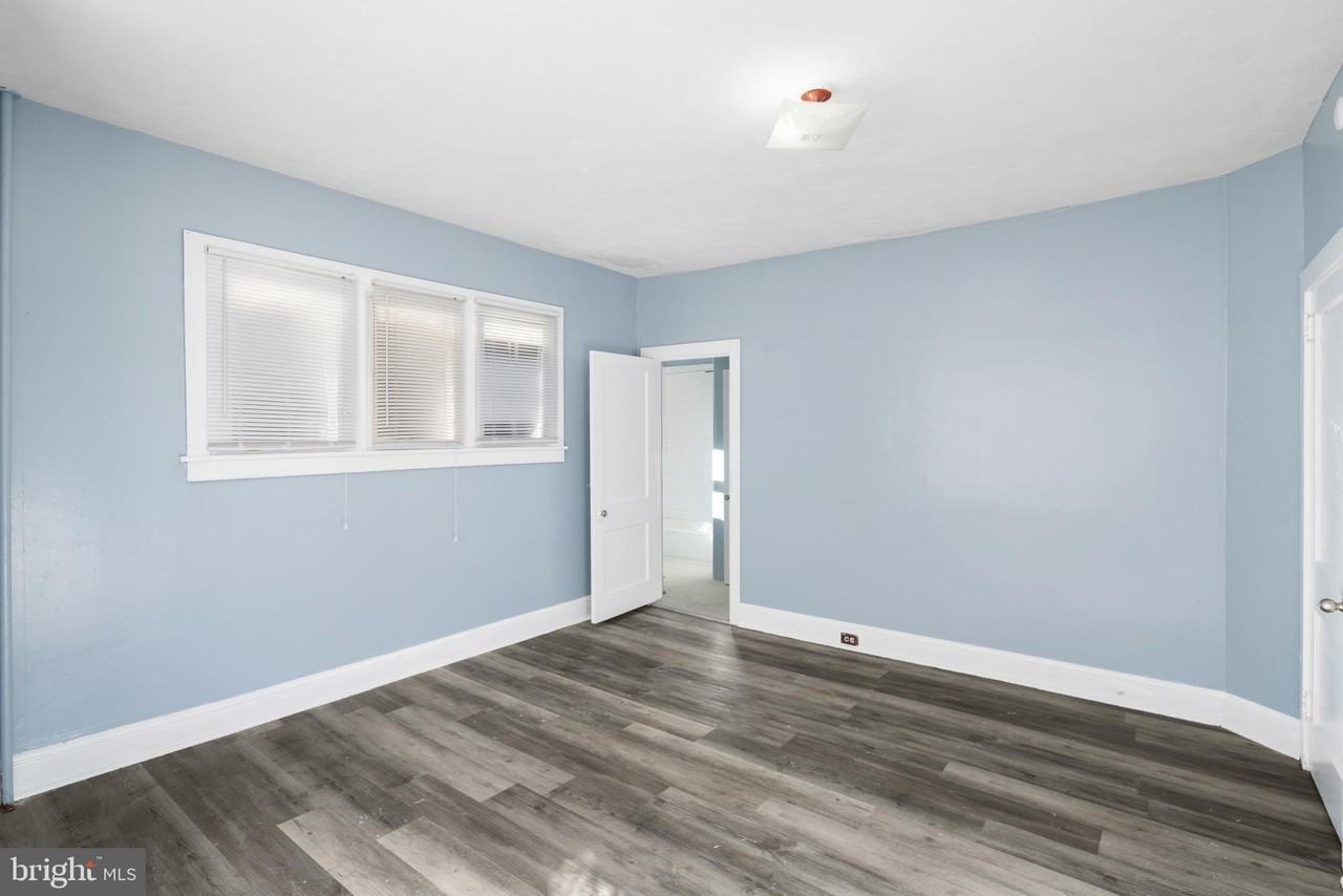 216 Penn Blvd - Photo 5 of 13