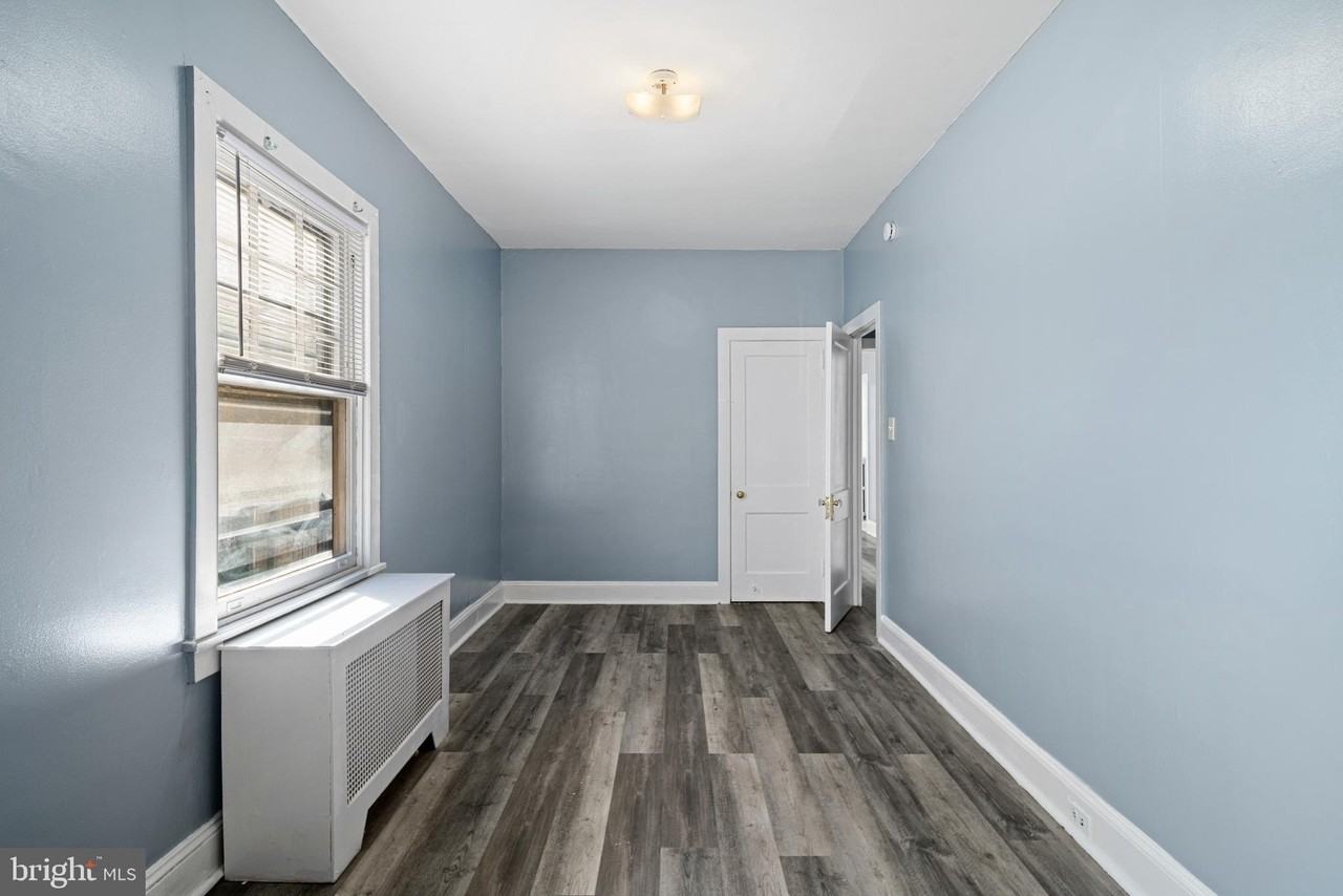 216 Penn Blvd - Photo 6 of 13