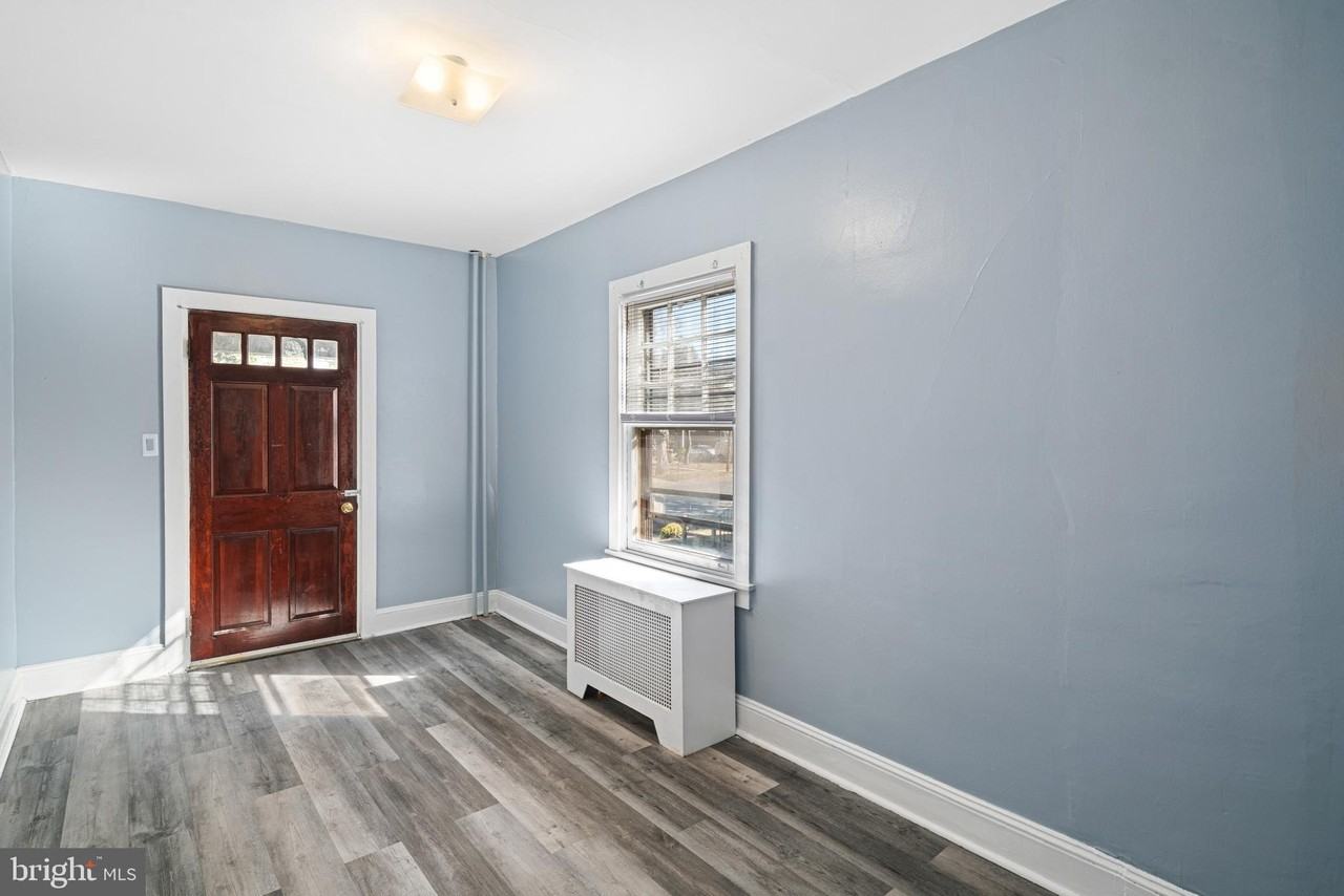 216 Penn Blvd - Photo 7 of 13