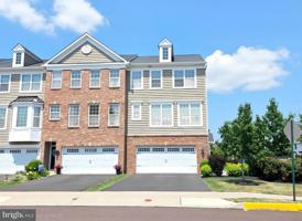 featured image of 301 W Hamlin Ave