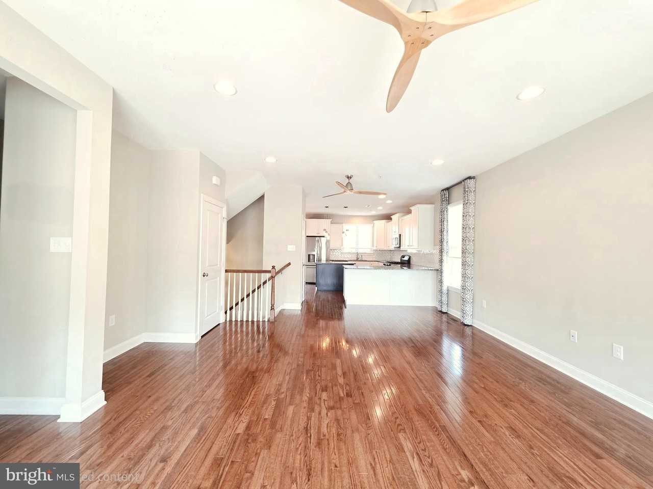 301 W Hamlin Ave - Photo 6 of 19