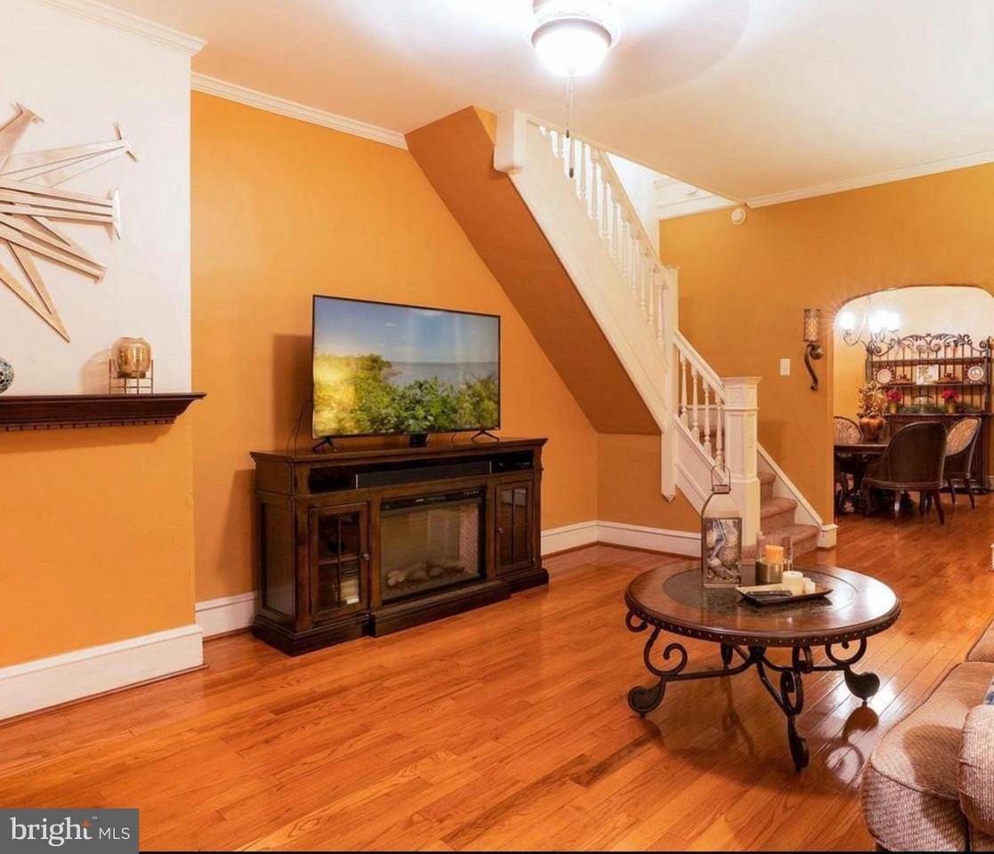 1214 N 57th St - Photo 3 of 16