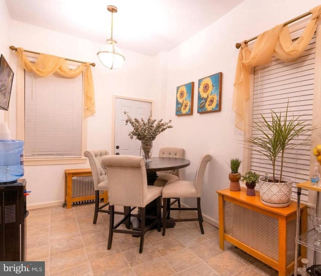 1214 N 57th St - Photo 6 of 16