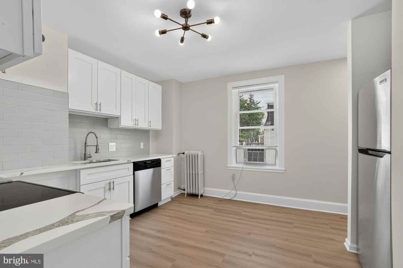 6347 Mccallum St #2 - Photo 3 of 19