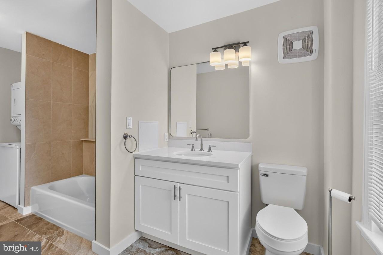 6347 Mccallum St #2 - Photo 7 of 19