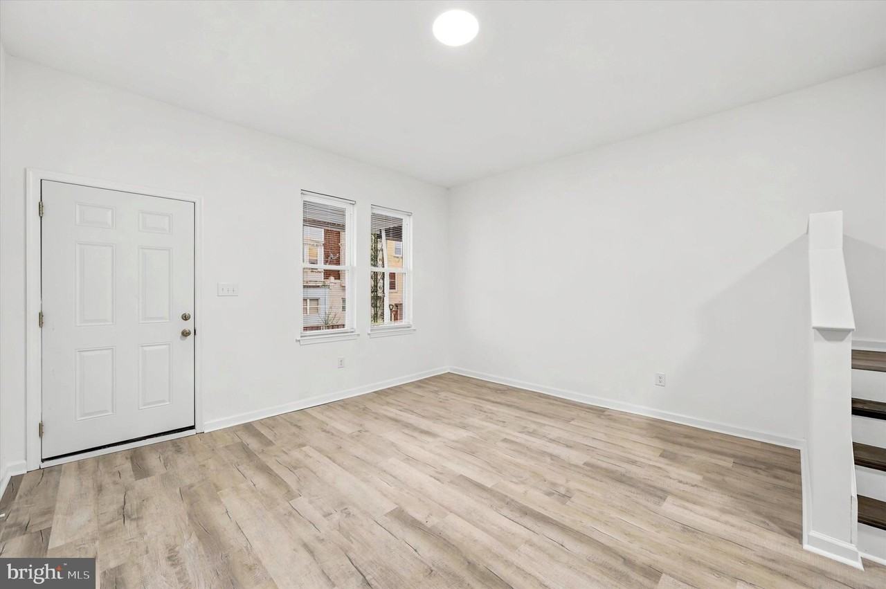 3736 N 17th St - Photo 3 of 14