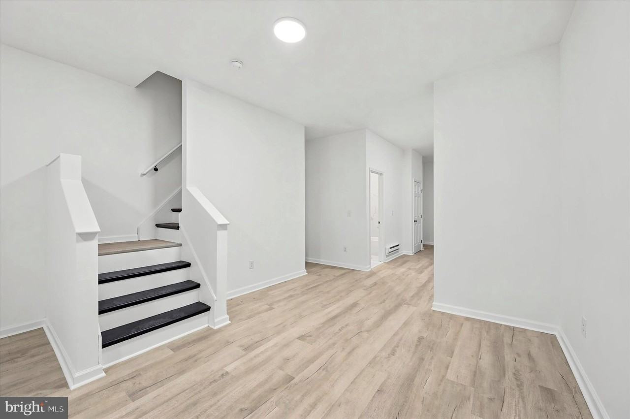 3736 N 17th St - Photo 4 of 14