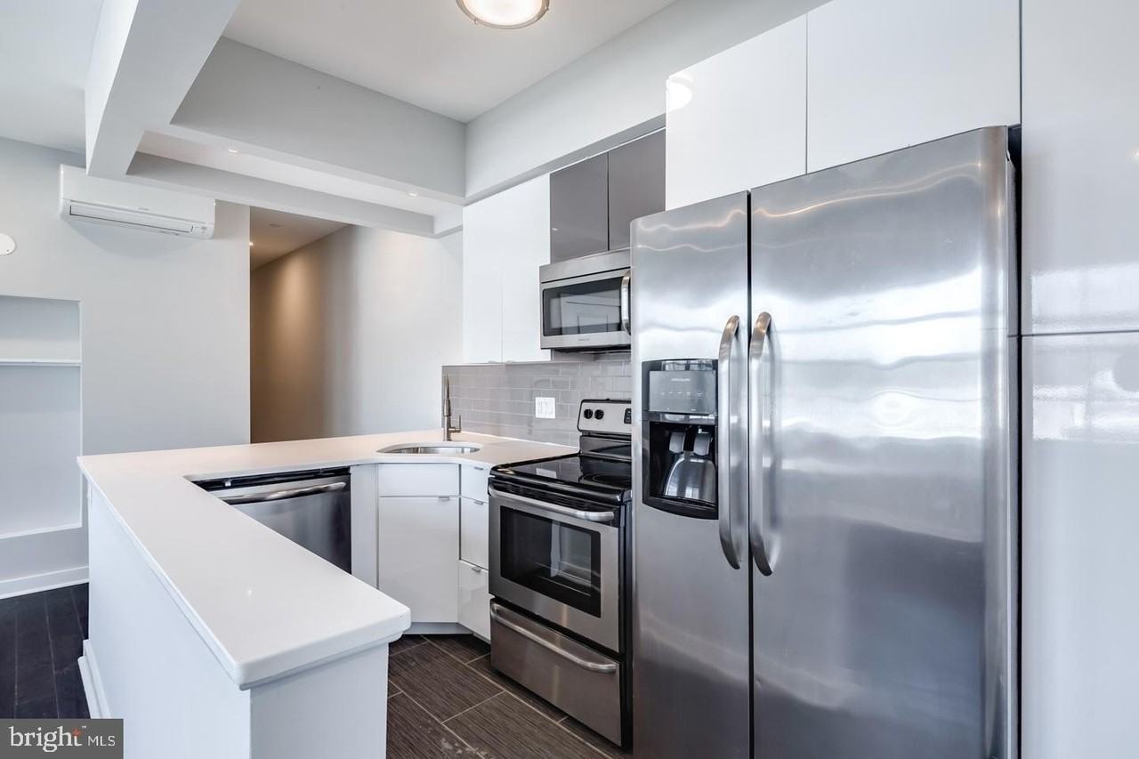 17 S 44th St #4 - Photo 3 of 12