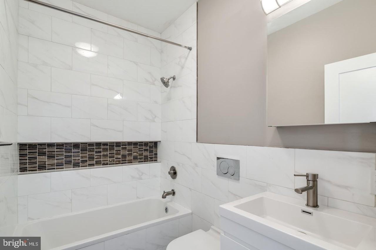 17 S 44th St #4 - Photo 5 of 12