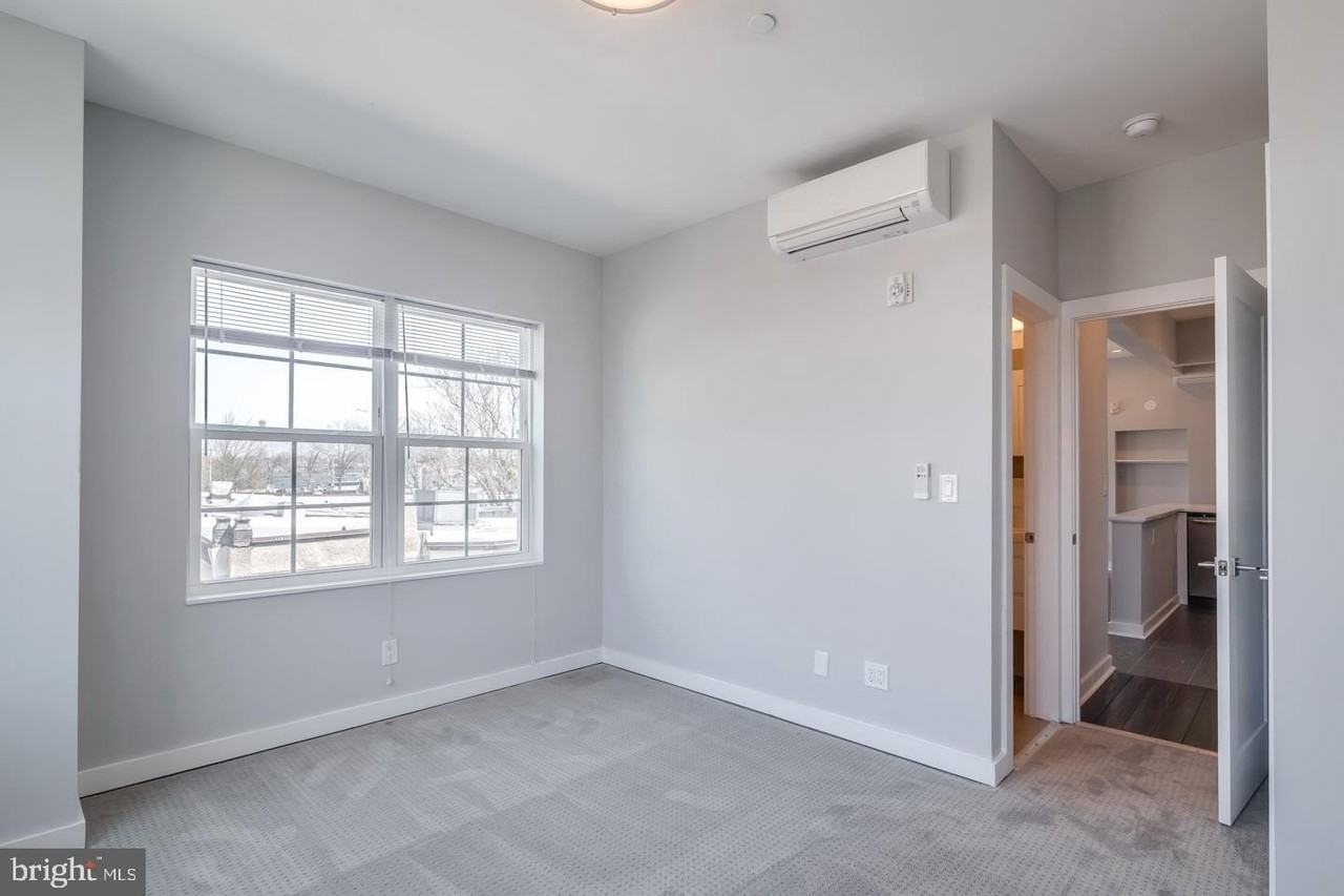 17 S 44th St #4 - Photo 6 of 12