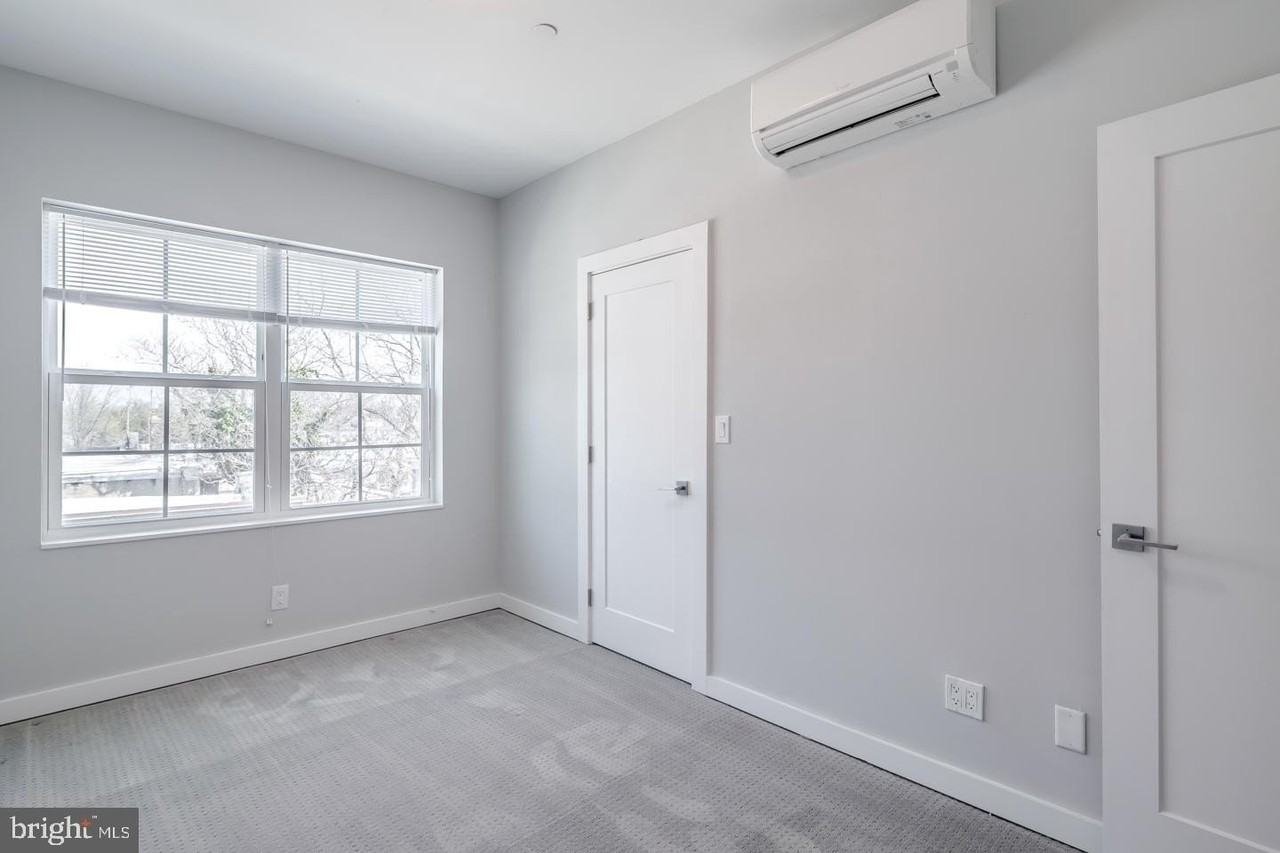 17 S 44th St #4 - Photo 7 of 12