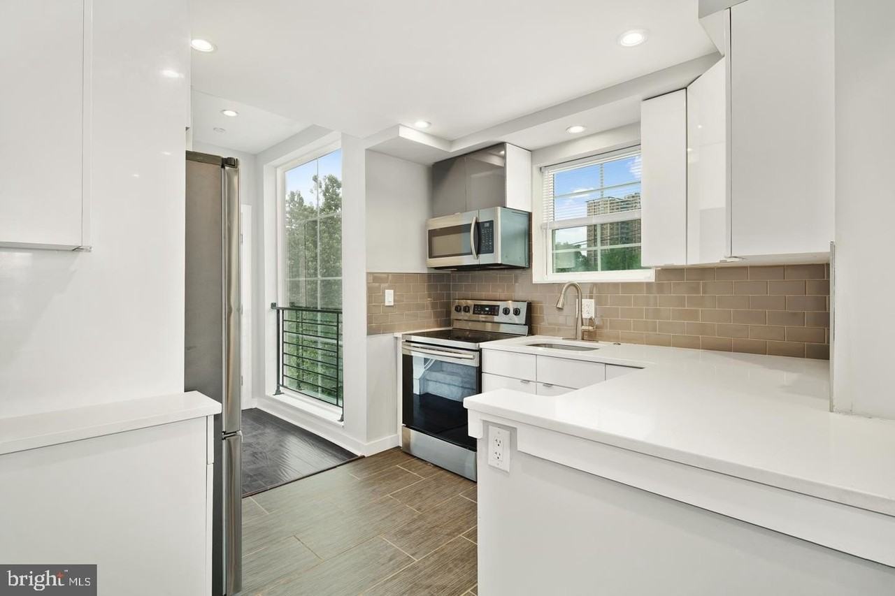 17 S 44th St #6 - Photo 3 of 15