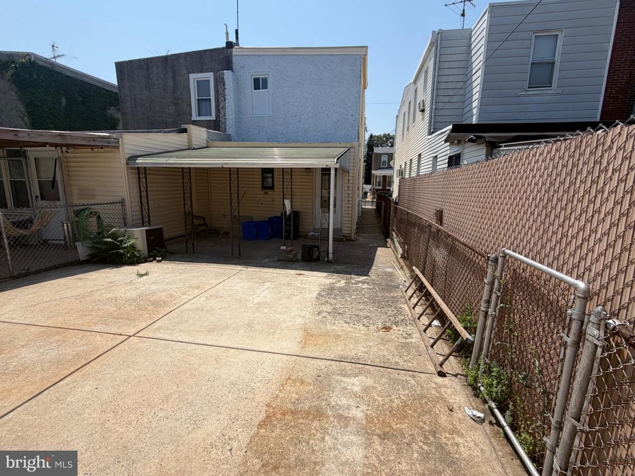 4526 E Stiles St - Photo 3 of 20
