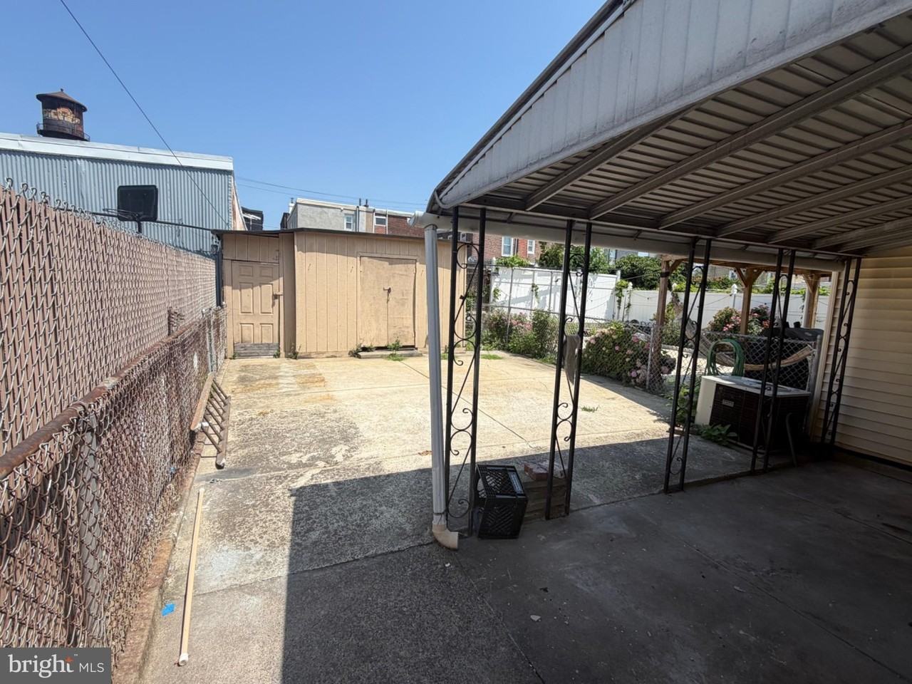 4526 E Stiles St - Photo 4 of 20