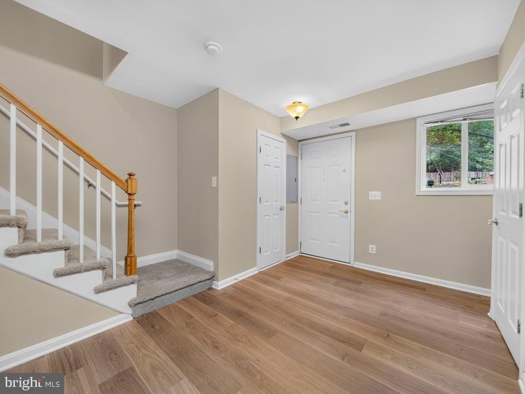 1201 N Van Dorn St - Photo 5 of 30