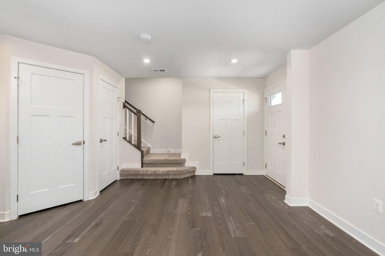 1000 Alum Spring Rd - Photo 4 of 47