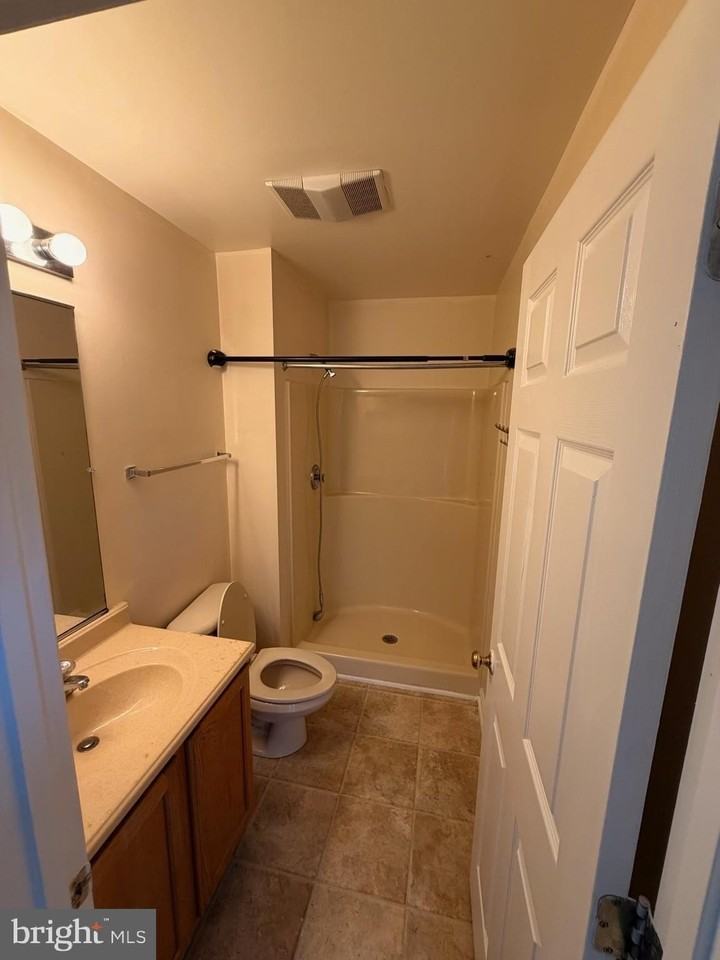1169 Commercial Ct - Photo 5 of 6