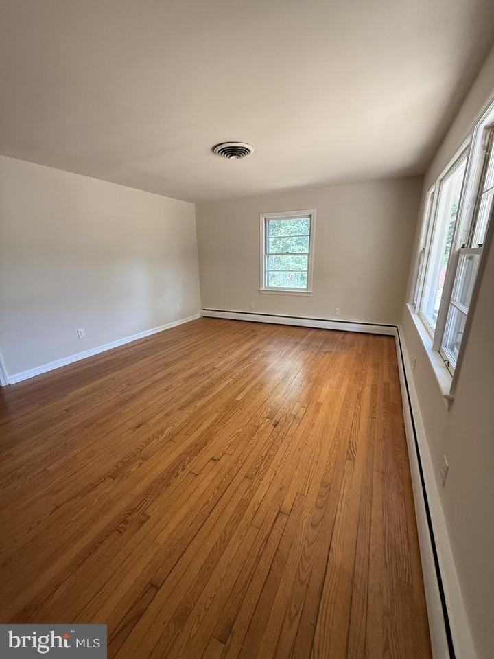 51 Blair Rd - Photo 5 of 24