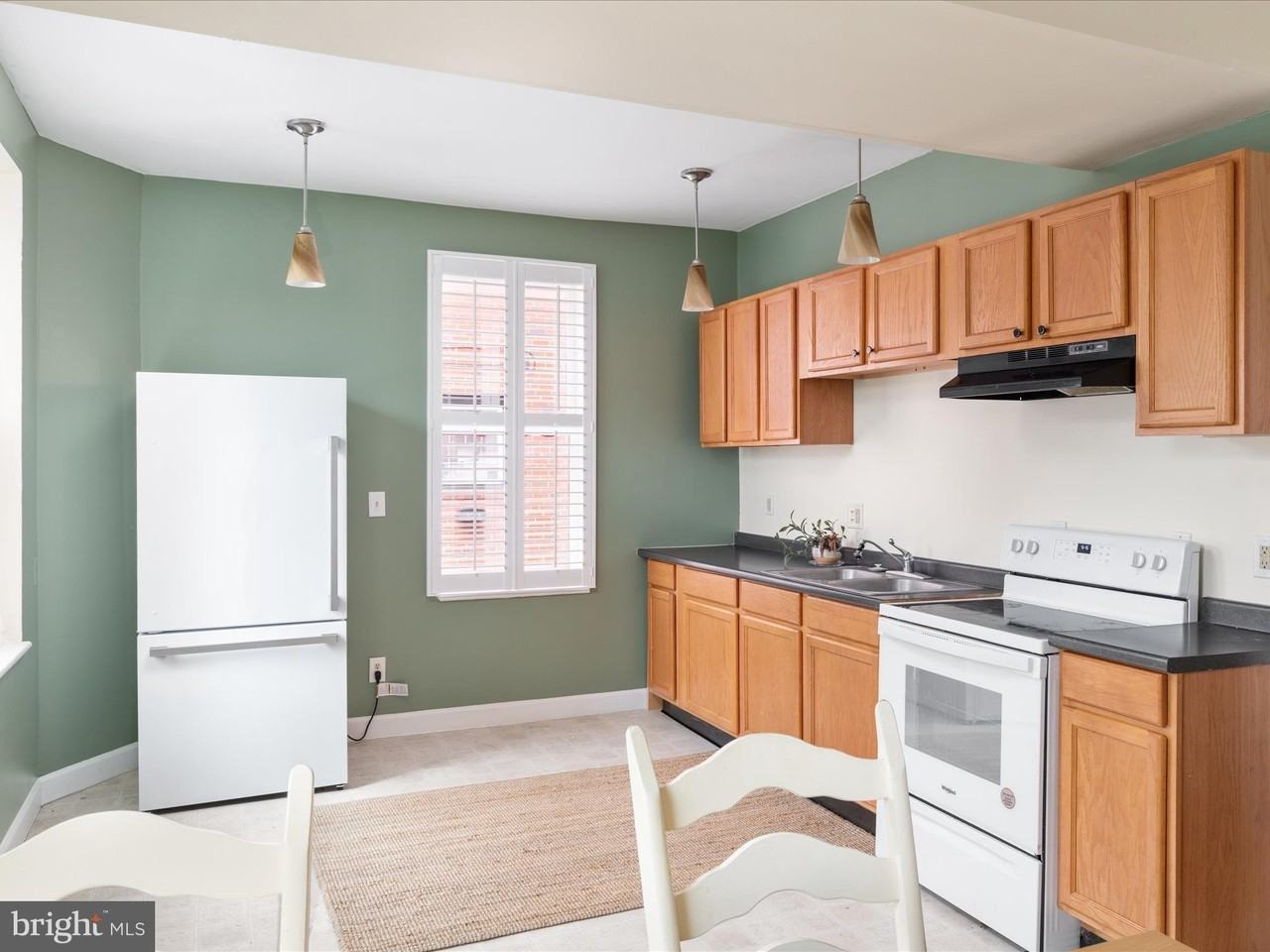 401 E Main St #A - Photo 4 of 25