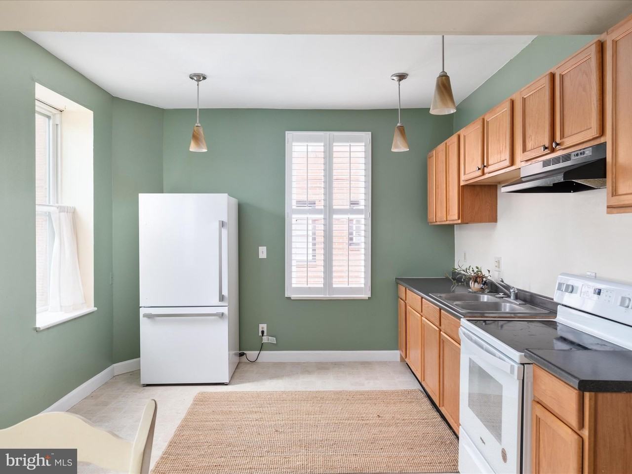 401 E Main St #A - Photo 5 of 25