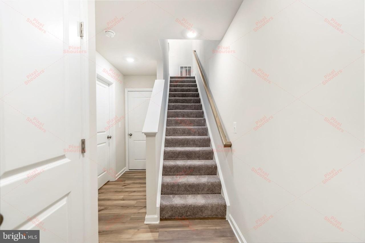 1324 Cedar Valley Rd - Photo 2 of 22