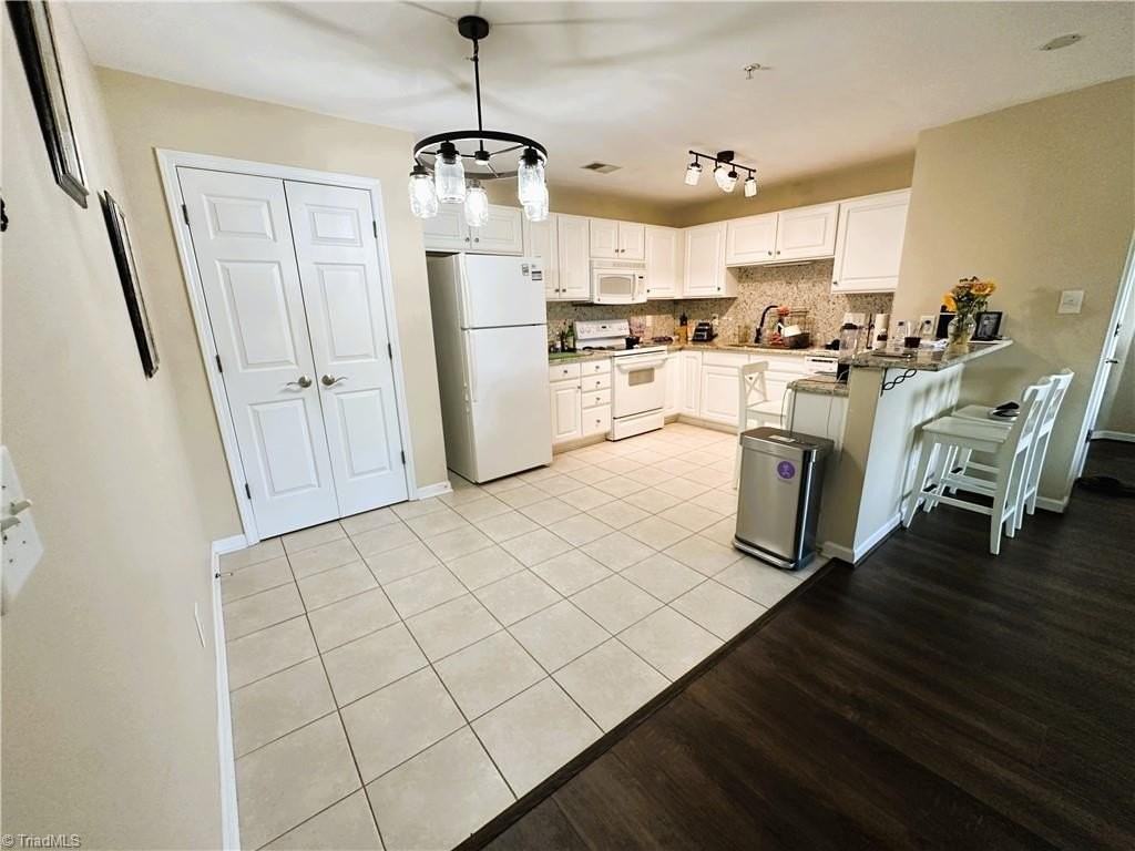 6941 Hanesbrook Cir - Photo 7 of 13