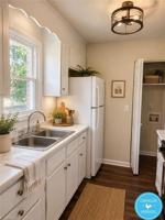 featured image of 839 E Lafayette St