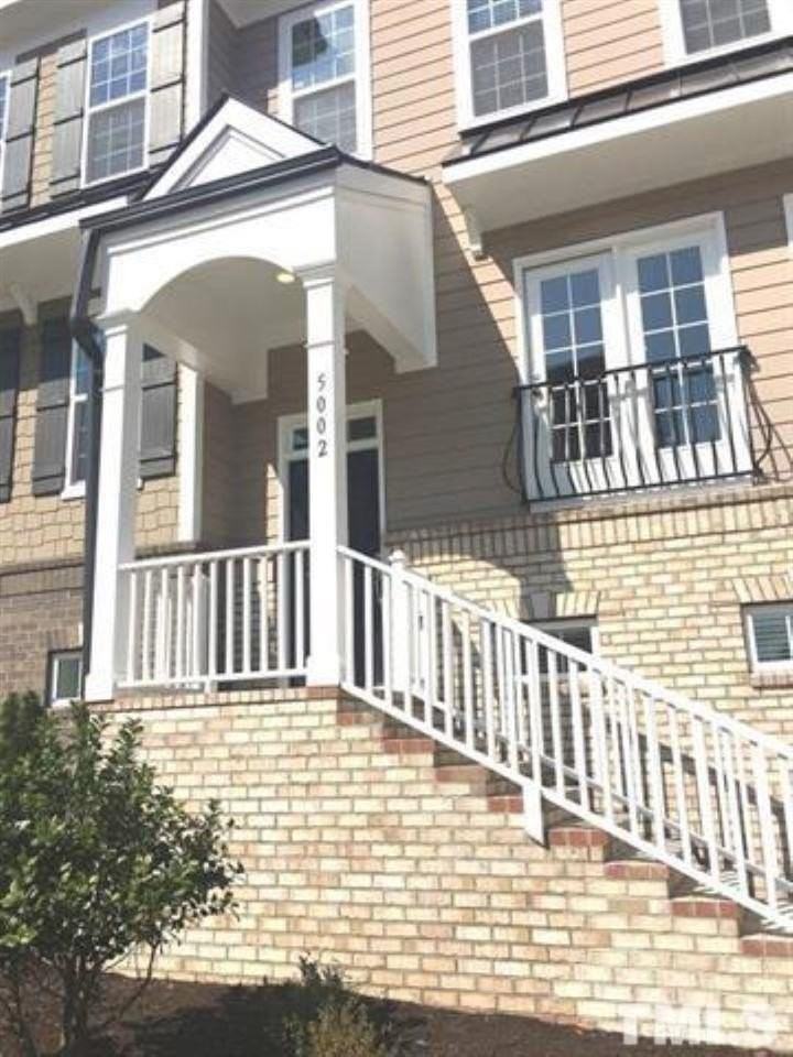 5002 Reedybrook Xing - Photo 2 of 13