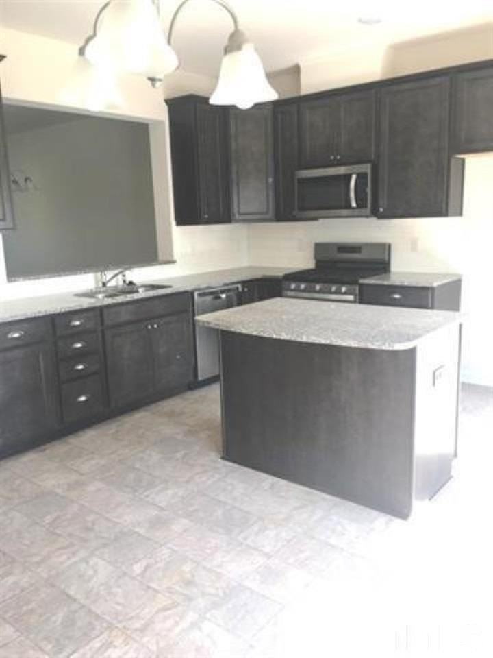 5002 Reedybrook Xing - Photo 7 of 13