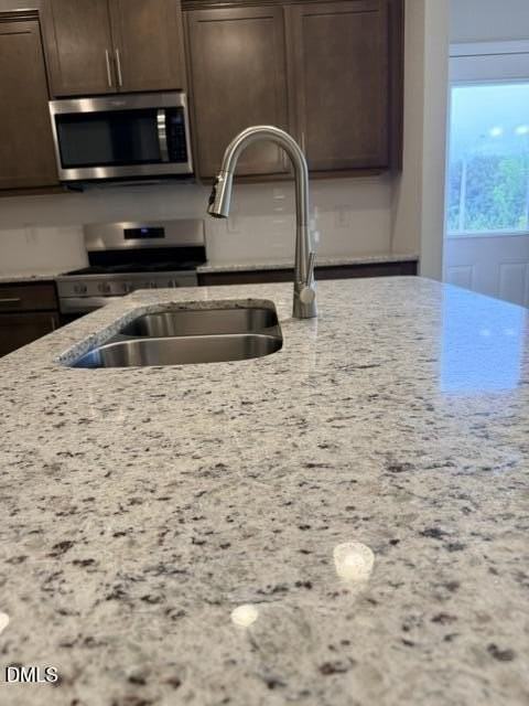 204 Broomside Ave - Photo 7 of 38