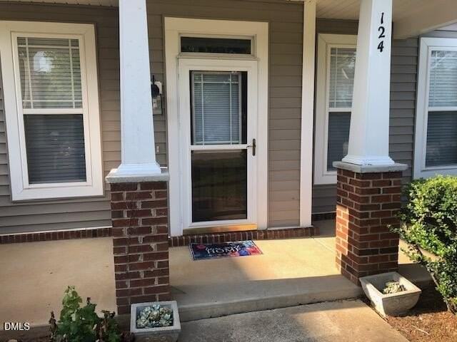 124 Hardaway Pt - Photo 3 of 20