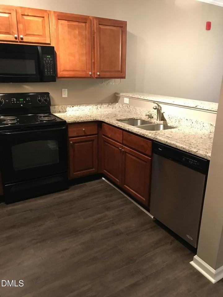 2610 Oldgate Dr #102 - Photo 5 of 18