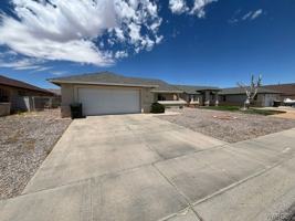 featured image of 3773 N Irving St