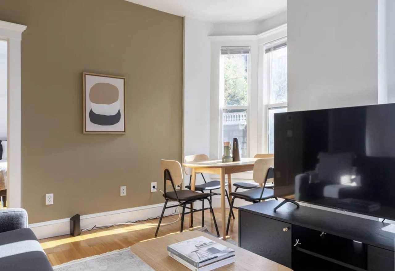 14 Derne St - Photo 5 of 6